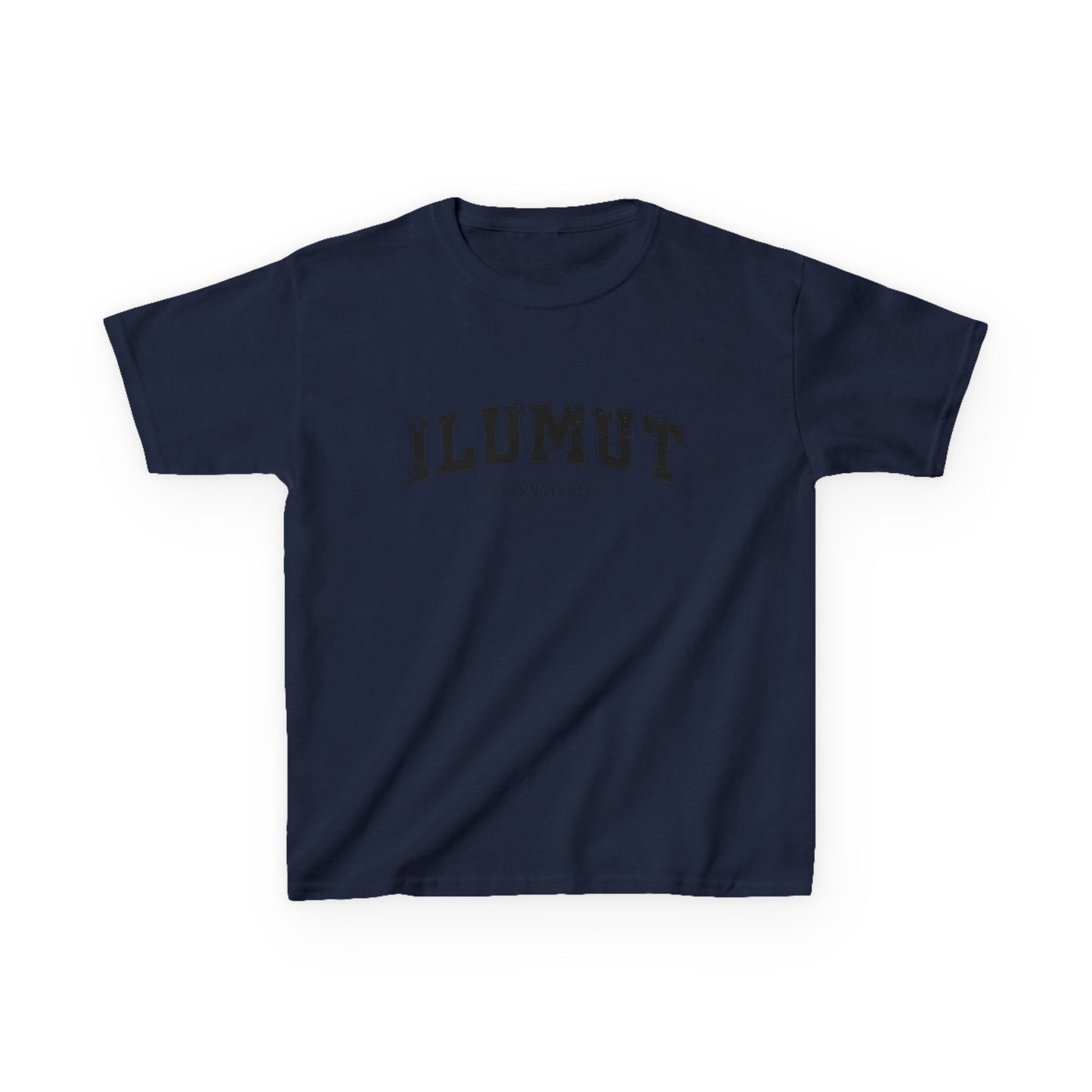 Meeqqanut (Børne) t-shirt | "ILUMUT SAPINNGILATIT"